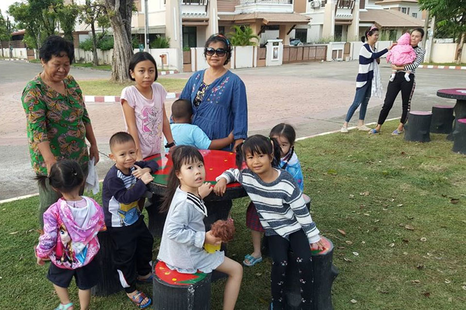 ชุดม้านั่งสนาม